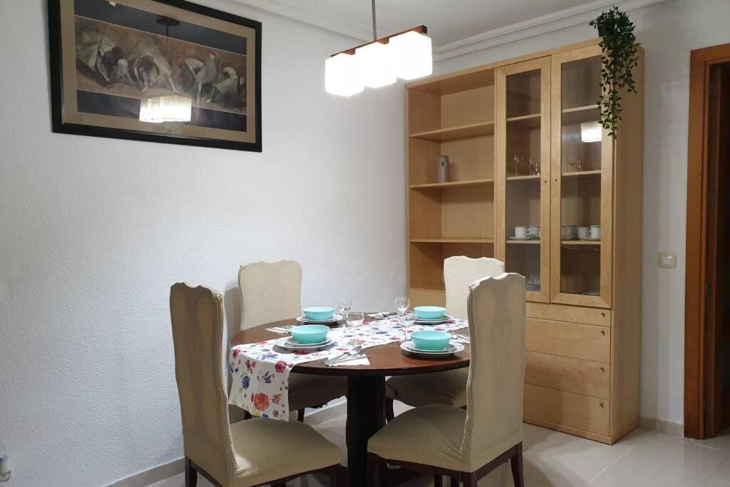 Beautiful And Cozy Apartment In Seville. Sevilha Exterior foto